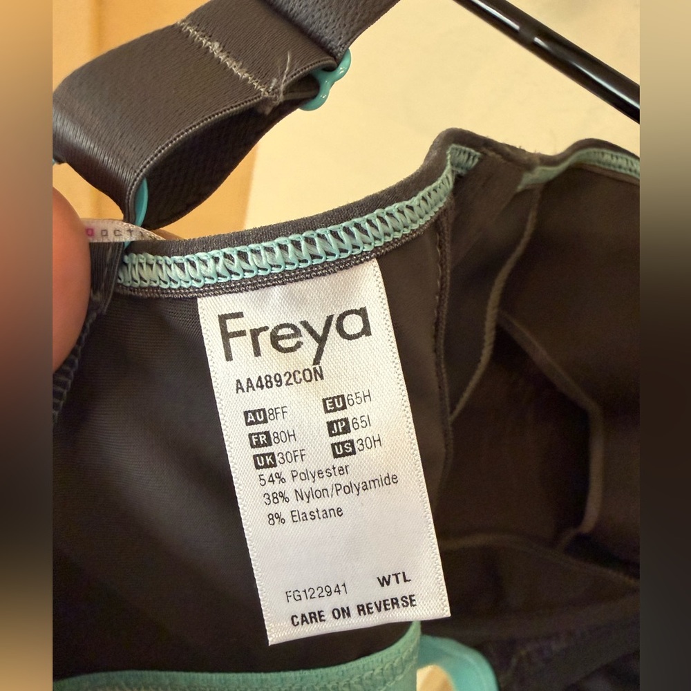 Freya Sonic Sport Underwire Spacer Bra size 30H - Picture 11 of 11